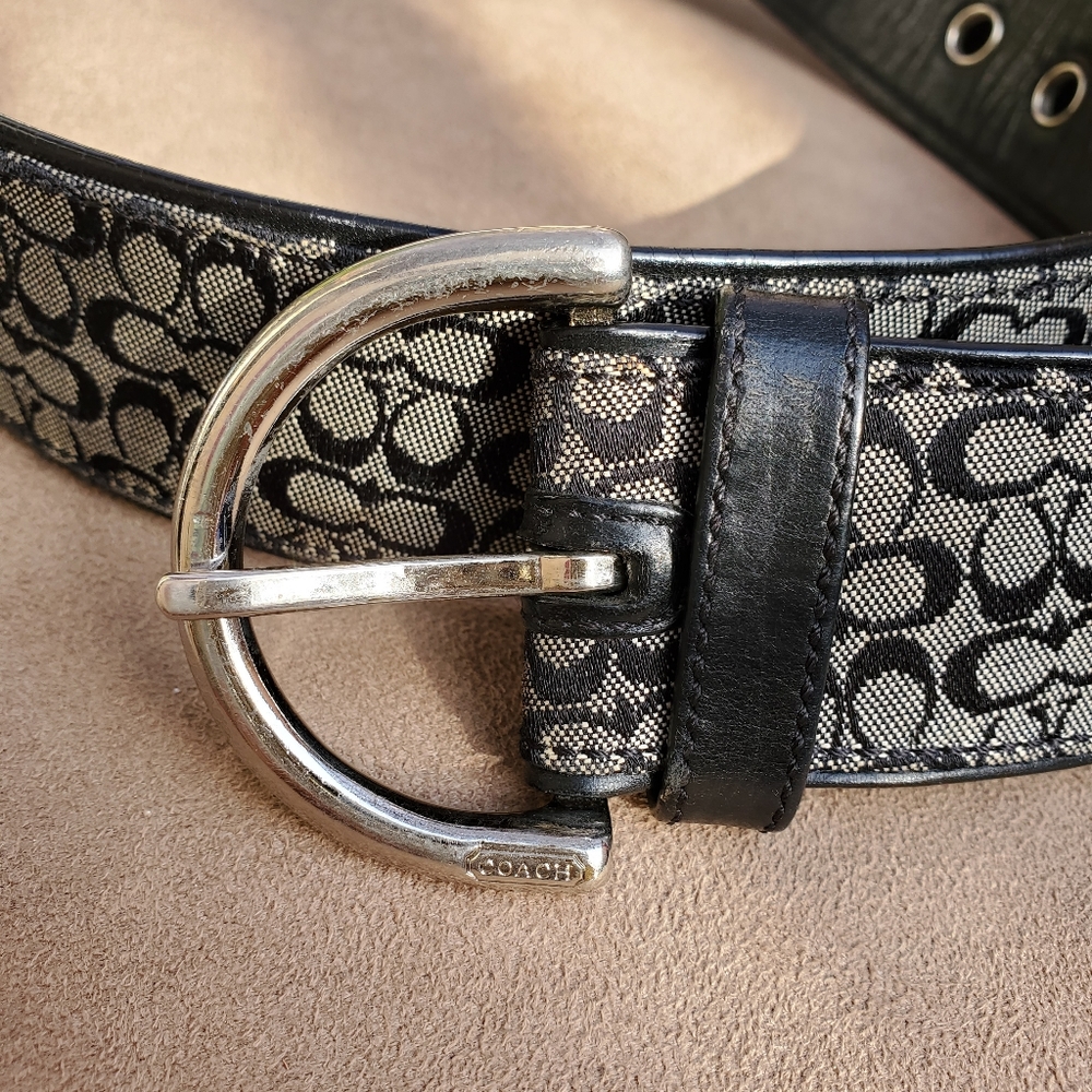 Coach Classic Monogram Silver Buckle Belt - Picture 2 of 5